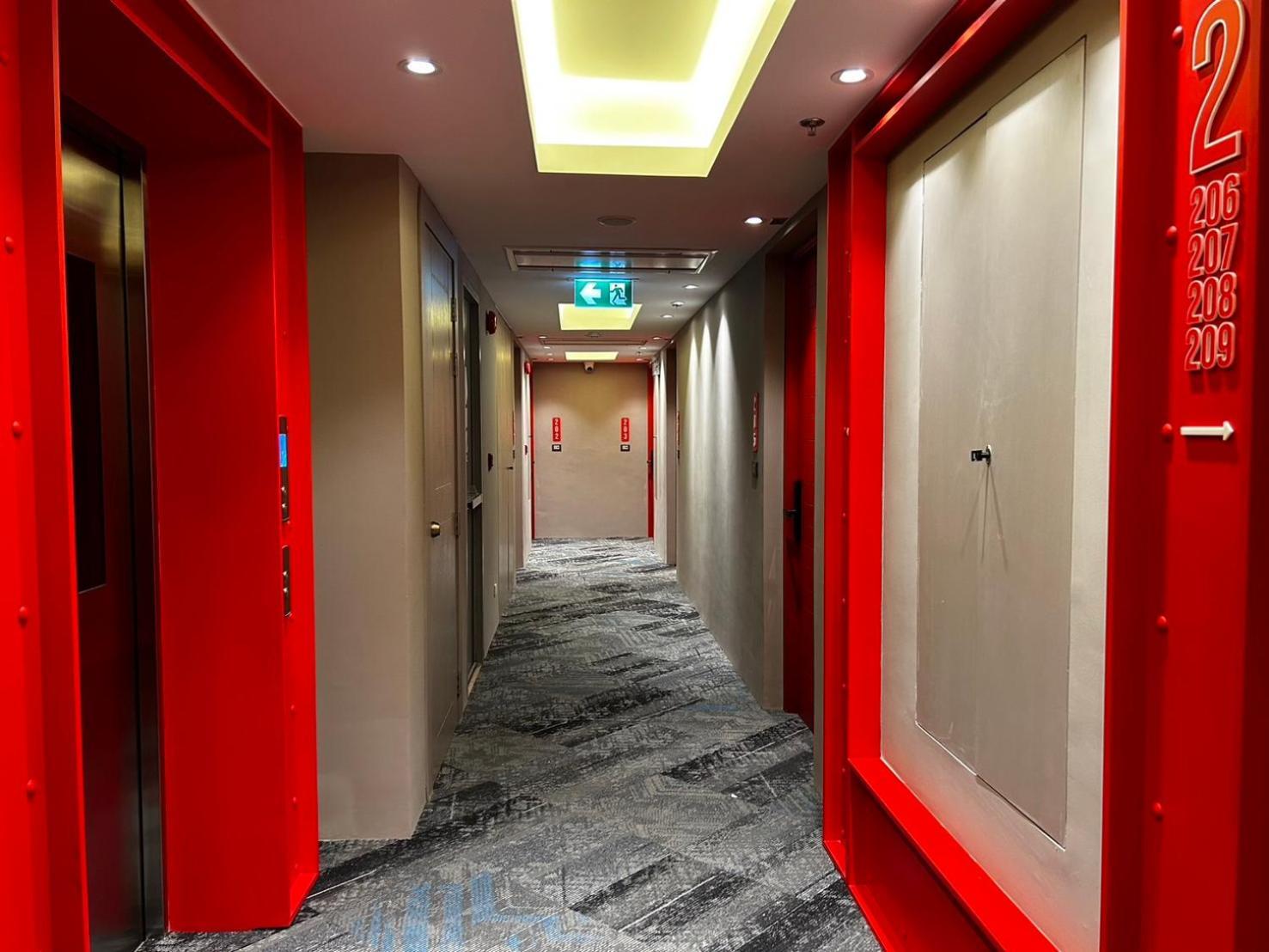 ホテル T2 The Portal Sukhumvit バンコク都 エクステリア 写真